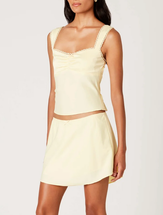 Sleeveless Lace Trim Tie Back Top