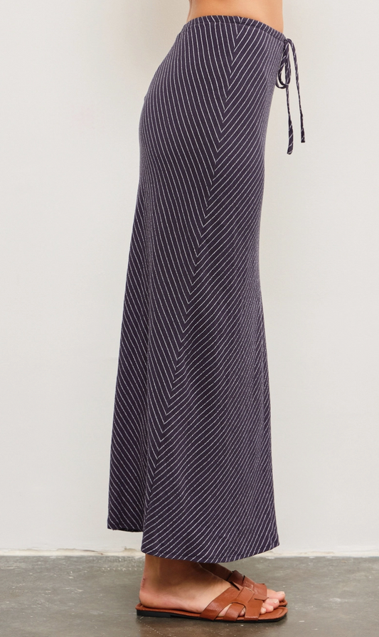 Drawstring Diagonal Stripe Back Slit Maxi Skirt